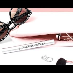 Rodan and Fields Lash Boost 🦢